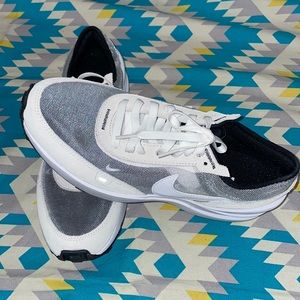 Nike Waffle One Big Kids' Shoes Size 7Y